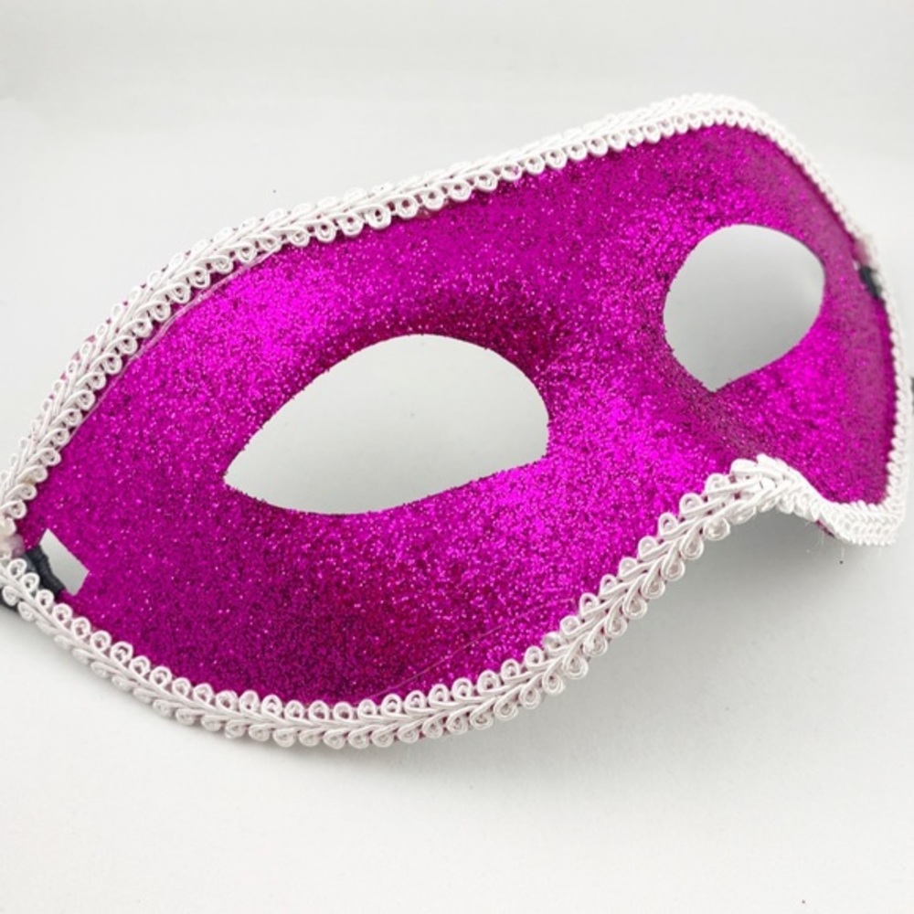 MARDI GRAS MASKS NWT